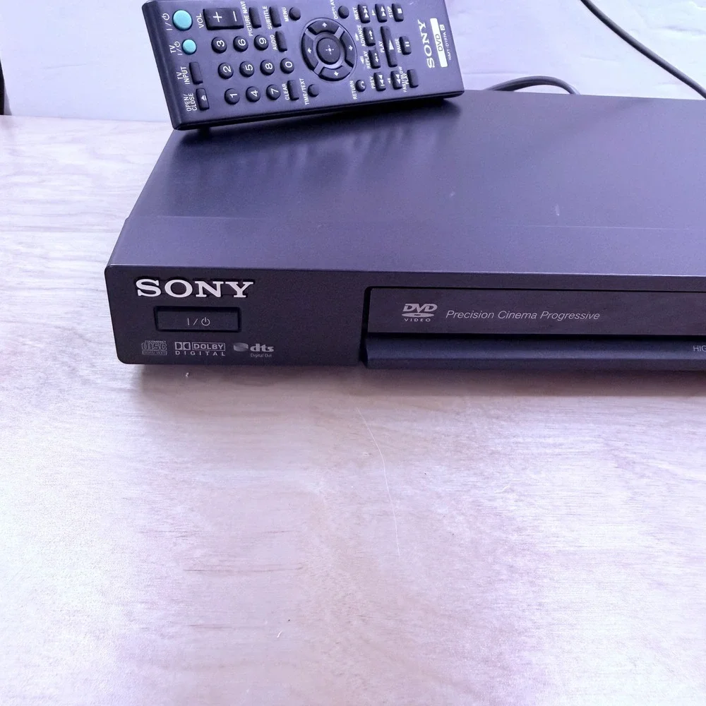 Sony DVP-NS77H 1080p Upscaling HDMI CD DVD Player Black with Remote RMT-D197A